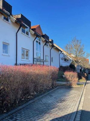 08058! Weißenborn! Terrassenwohnung m. kleinem Gartenanteil ruhig + grün