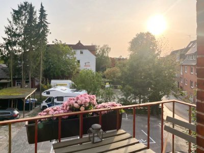 Helle Wohnung mit Balkon in zentraler Lage