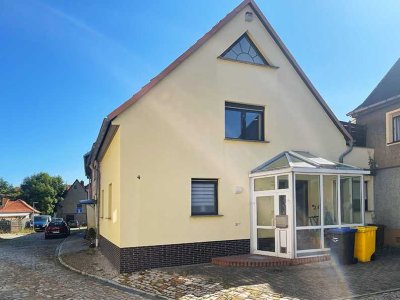 Wohnhaus mit Dachterrasse in ruhiger Lage