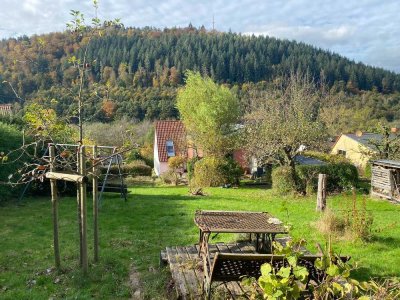 Individuelles Wohnen mit großem, sonnigen Garten in ruhiger Lage