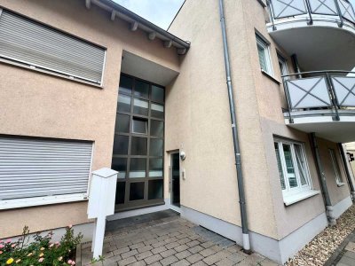 3-Zimmer-Wohnung mit Terrasse und Gartenmitbenutzung+ EBK gegen Aufpreis in Hürth-Efferen