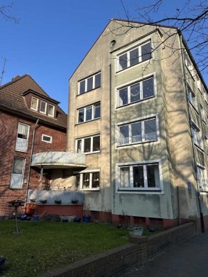 Helle 4-ZKB-Wohnung mit Garage und Tageslichtbad frei ab sofort!