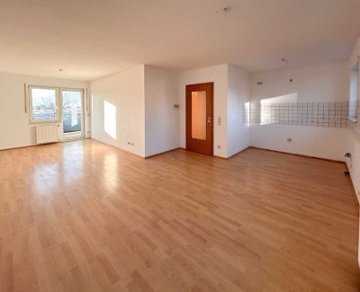 Geräumige 3-ZKB-Wohnung mit großem Balkon in Lahnstein zu verkaufen!
Frei ab sofort!