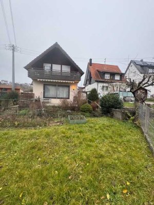 Gepflegtes Einfamilienhaus mit Terrasse, Balkon und Garten sowie Garage in Weil im Schönbuch