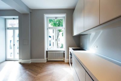 Kernsanierte Altbauwohnung, mit Bulthaupküche und Balkon