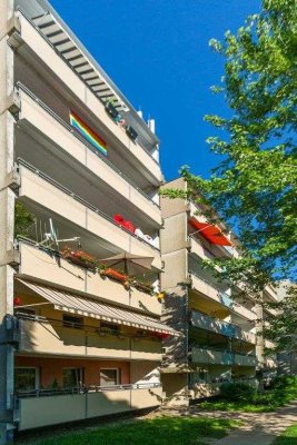 Praktische 4-Zimmer-Wohnung mit Balkon (WBS)!