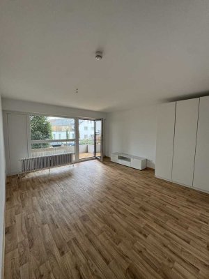 Charmante, frisch renovierte 1-Zi-Whg. mit großem sonnigen Südbalkon in Wendlingen
