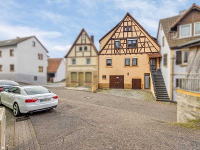 Denkmalgeschütztes Mehrgenerationenhaus mit Garage in zentraler Lage von Sinsheim-Hilsbach