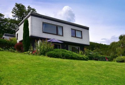 Einfamilienhaus mit Einliegerwohnung, großem Garten und traumhaftem Blick über Velbert Langenberg