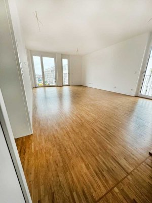 Exklusive 2-Zimmer-Wohnung mit luxuriöser Innenausstattung mit Balkon und EBK in Weinheim