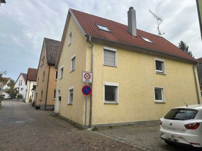 2-Familienhaus in zentraler Lage- Neresheim-Sanierungsbedürftig !