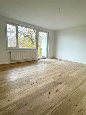 Bezugsfrei | Hochwertige 2 Zimmerwohnung mit Balkon in gefragter Lage und Domblick