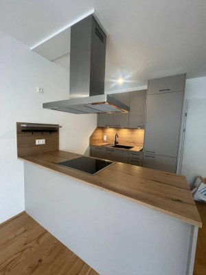 Bezugsfertige, und gut geschnittene 2 Zimmer Wohnung mit Balkon und KÜCHE__T22_Provisionsfrei!