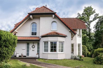 Großzügiges Einfamilienhaus im Grünen