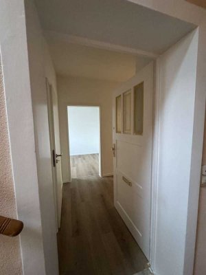 Frisch Renoviert! Kleine 2 Raum-Wohnung + EBK im beliebten Plagwitz!