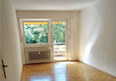 Stilvolle, gepflegte 3-Raum-Wohnung mit Balkon in Karlsruhe / Grünwinkel