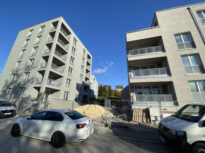 Ansprechende,  3-Zimmer Erdgeschosswohnung mit Terrasse und Gartenfläche