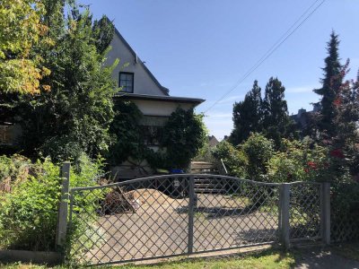 APOLDA Gepflegtes Einfamilienhaus (DHH) mit Garage, Wintergarten und Garten in beliebter Wohnlage