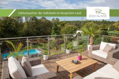 Der Sommer kann kommen! Modernes Einfamilienhaus mit Pool auf großem Grundstück