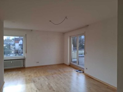 Moderne 3-Zimmer-Wohnung mit Dachterrasse und Tiefgaragenstellplatz