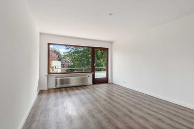 sanierte, helle, sehr gut geschnittene 2-Zi-Whg, sonniger Balkon, zentraler Lage, alles neu