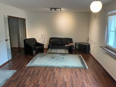 2-Zimmer-Wohnung mit Terrasse (teilmöbiliert) + Stellplatz