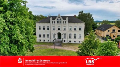 Gutshaus in Ostseenähe - 4 FeWo