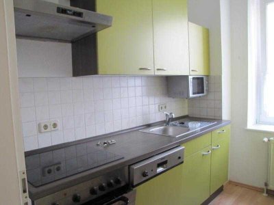 Gemütliche 2-Raum-Wohnung mit EBK und Balkon in Sudenburg sucht Sie!