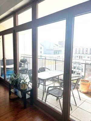 Attraktive und helle 2-Zimmer-Wohnung mit Balkon im 4. OG in zentraler Lage von Darmstadt