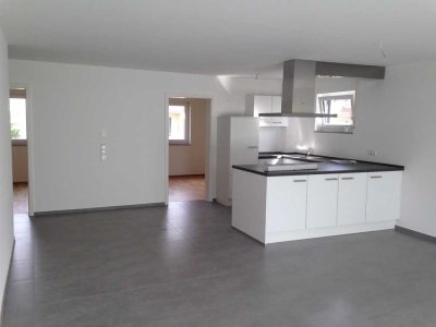 Helle 3,5-Zimmer-Wohnung (BAUJAHR 2014) mit Südbalkon und Einbauküche in Allensbach zu vermieten.