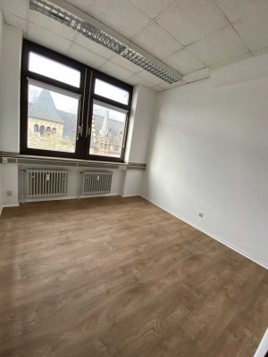 Zentral MG - 3-Zimmer-Wohnung mit Aufzug