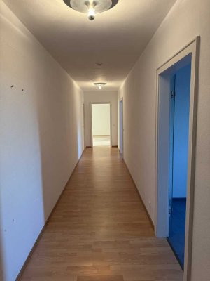 Attraktive 4-Zimmer-Wohnung mit Balkon und Garage in Burgdorf Weststadt - ohne Makler!