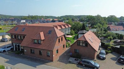 Einmaliges Paket: Hotelanlage mit 14 Einheiten + modernes Einfamilienhaus