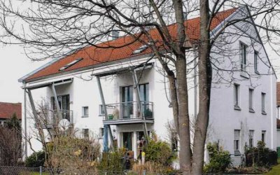 Schöne neu renovierte 3 ZKB Wohnung - A2 Immobilien GmbH