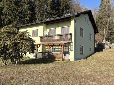 Einfamilienhaus mit Potenzial und toller Aussicht in ländlicher Lage