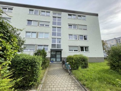 Lichtdurchflutete 2-Zimmer-Wohnung im Hochparterre mit Balkon und Kellerabteil