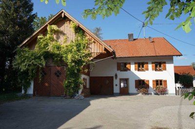 RARITÄT! Herz  und  Heimat vereint! Ihr idyllisches Landhaus mit Werkstatt!