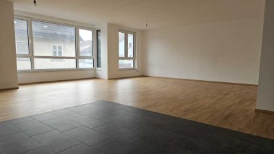 Helle und moderne 2,5-Neubau-Wohnung im Herzen Markdorfs