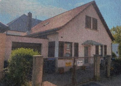 Freistehendes Einfamilienhaus mit großzügigem Garten in Heilbronn Böckingen