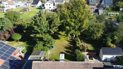 Handwerkerhaus mit Garage auf großem Traumgrundstück