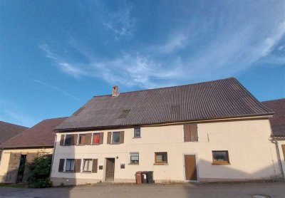 *Bauernhaus mit großer Scheune - Verhandlungsbasis*