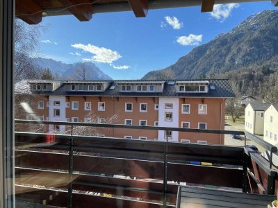 2 Zimmer DG Wohnung mit Zugspitzblick