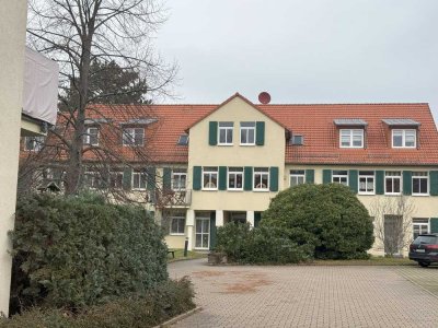 Attraktive und modernisierte 3-Raum-DG-Wohnung in Coswig