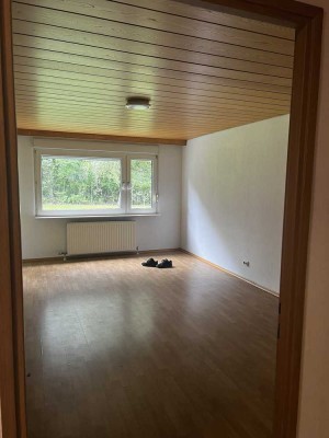 Erstbezug nach Sanierung mit EBK und Balkon: schöne 3,5-Zimmer-Wohnung in Böblingen