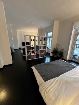 Moderne Loft-Wohnung mit Alsterblick, möbliert, in St. Georg, Hamburg