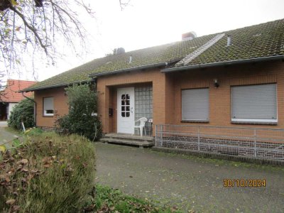 Zweifamilienhaus - Ortsrandlage - Mieteinnahmen