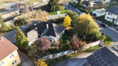 Zentrumsnahe Gartenidylle  Bungalow mit grünem Paradies in der Stadt