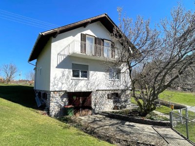 Entzückendes Einfamilienhaus mit großzügigem Garten in sonniger Lage