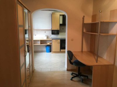 Gepflegte Apartment-Wohnung mit Einbauküche,  DU/WC und Terrasse.