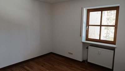 Attraktive 3,5-Zimmer-Erdgeschosswohnung mit Balkon in Zwiesel